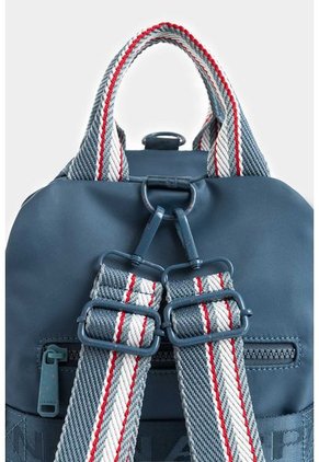 Bolso Tipo Shopping Mediano Con Sistema Para Convertir En Morral Bolso Tipo Shopping Mediano Con Sistema Para Convertir En Morral Azul Aguamarina NAPPA