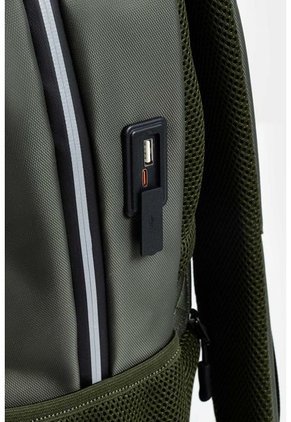 Bolso Tipo Tula Morral En Lona Gruesa Con Cierre Impermeable Y Lineas Reflectivas Bolso Tipo Tula Morral En Lona Gruesa Con Cierre Impermeable Y Lineas Reflectivas Verde NAPPA