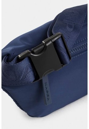 Bolso Tipo Riñonera Basic En Textil Con Jaladeras En Caucho Bolso Tipo Riñonera Basic En Textil Con Jaladeras En Caucho Azul NAPPA