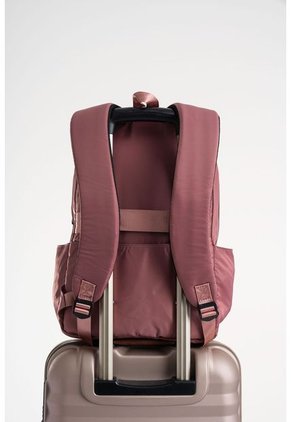 Bolso Tipo Tula Morral En Lona Con Cierres Metálicos Bolso Tipo Tula Morral En Lona Con Cierres Metálicos Rosado NAPPA