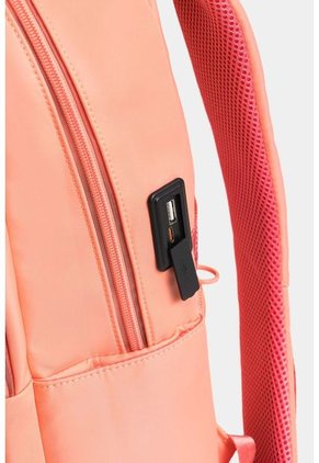 Bolso Tipo Morral Grande Con Cierres Translúcidos Bolso Tipo Morral Grande Con Cierres Translúcidos Coral NAPPA