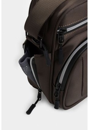 Bolso Tipo Manos Libres Grande Con Multiples Bolsillos Bolso Tipo Manos Libres Grande Con Multiples Bolsillos Cafe NAPPA