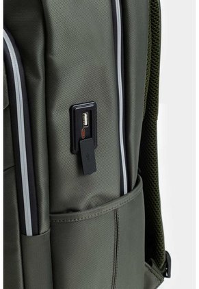 Bolso Tipo Tula Morral Estructurado En Lona Gruesa Con Lines Reflectivas Bolso Tipo Tula Morral Estructurado En Lona Gruesa Con Lines Reflectivas Verde NAPPA