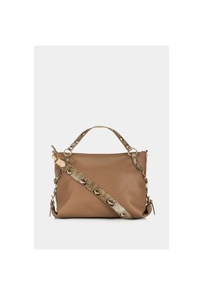 Bolso Para Mujer En Sintetico Tipo Shopping De Silueta Amplia Y Estructurada Con Cargadera En Cadena Bolso Para Mujer En Sintetico Tipo Shopping De Silueta Amplia Y Estructurada Con Cargadera En Cadena Miel NAPPA