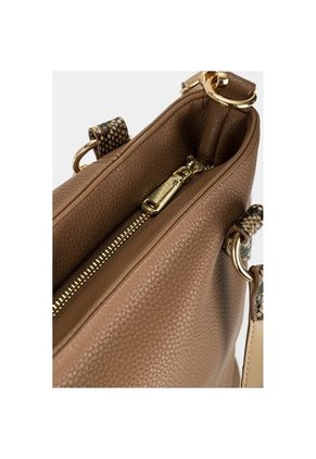 Bolso Para Mujer En Sintetico Tipo Shopping De Silueta Amplia Y Estructurada Con Cargadera En Cadena Bolso Para Mujer En Sintetico Tipo Shopping De Silueta Amplia Y Estructurada Con Cargadera En Cadena Miel NAPPA