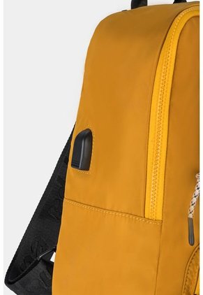 Morral Garner En Lona Tipo Cargo Morral Garner En Lona Tipo Cargo Mostaza NAPPA