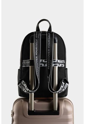 Morral Astor En Lona Con Tiras Estampadas Morral Astor En Lona Con Tiras Estampadas Negro NAPPA