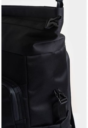 Bolso Tipo Tula Morral Con Diseño Expandible Bolso Tipo Tula Morral Con Diseño Expandible Negro NAPPA