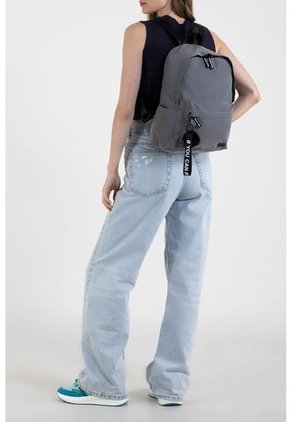 Bolso Tipo Tula Morral En Textil Reflectivo Para Mujer. Bolso Tipo Tula Morral En Textil Reflectivo Para Mujer. Gris NAPPA