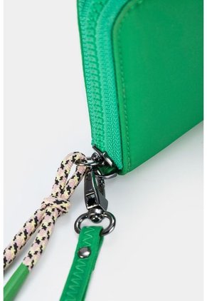 Billetera Portachequera Harrington Para Mujer En Lona Billetera Portachequera Harrington Para Mujer En Lona Verde NAPPA