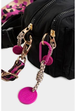 Riñonera Davenport En Textil Convertible A Bandolera Riñonera Davenport En Textil Convertible A Bandolera Negro NAPPA