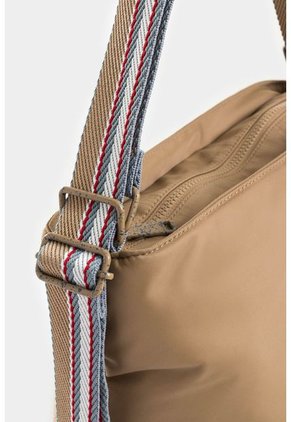 Bolso Tipo Shopping Mediano Con Cierre Principal Y Tiras Convertibles Bolso Tipo Shopping Mediano Con Cierre Principal Y Tiras Convertibles Crema NAPPA
