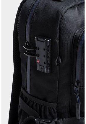 Bolso Tipo Morral Estructurado Con Cierres Impermeables Bolso Tipo Morral Estructurado Con Cierres Impermeables Negro NAPPA