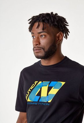 Camiseta Negro-Multicolor Nautica