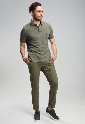 Polo NAUTICA Verde Militar