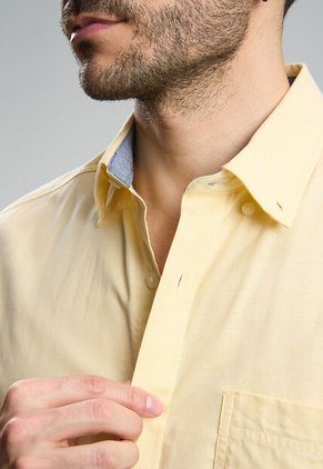 Camisa NAUTICA Amarillo