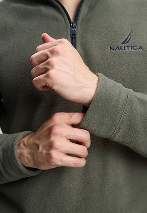 Buzo NAUTICA Verde