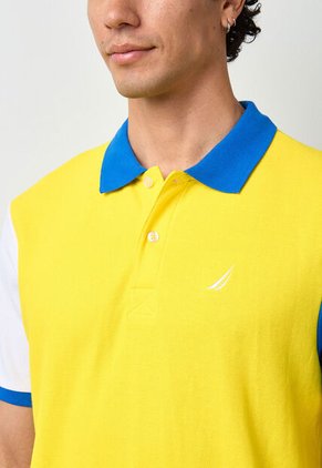 Polo NAUTICA Amarillo