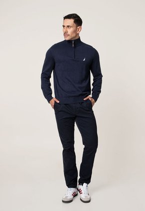 Buzo Azul Navy-Blanco Nautica