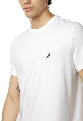 Camiseta Blanca Nautica