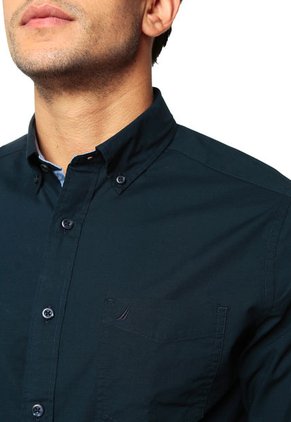 Camisa Azul Oscuro Nautica