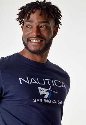 Camiseta Azul-Blanco Nautica