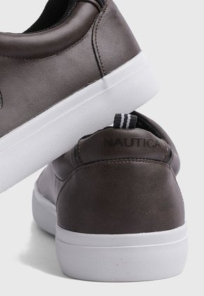 Tenis NAUTICA Graves 3 Marrón