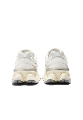 TENIS NEW_BALANCE UNISEXO U9060ECA 9060 Talla 10.5