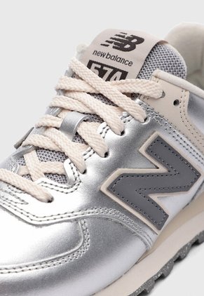 Tenis new balance 574 Plateado