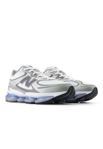 Tenis Deportivos New Balance Originales 2000 Blanco Unisex New Balance