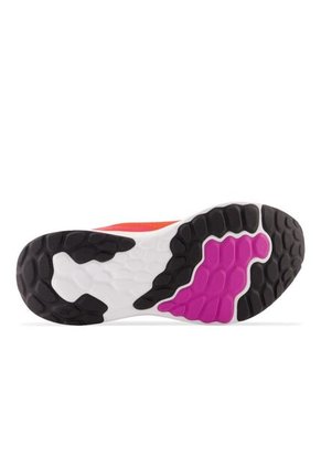 Tenis New Balance Fresh Foam Arishi V4 Mujer- Coral Neon