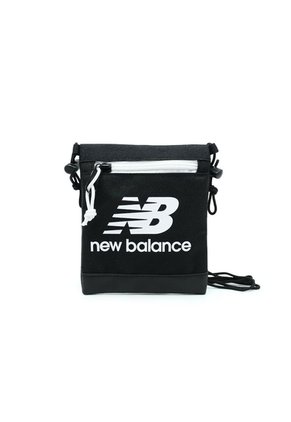 Bolso Deportivo New Balance Athletic Lighweight Negro Unisex
