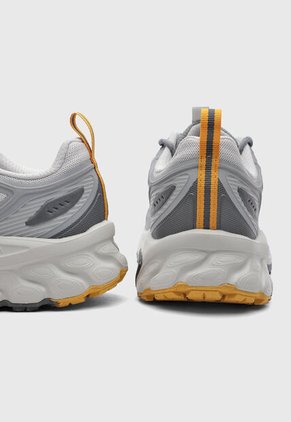 Tenis Trail new balance Fresh Foam 410 V9 Gris