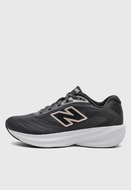 Tenis Running new balance 680 V9  Negro
