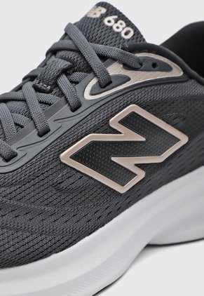Tenis Running new balance 680 V9  Negro
