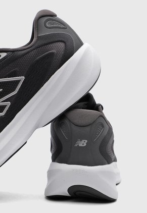 Tenis Running new balance 680 V9 Negro