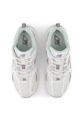 Tenis Deportivos New Balance Original 530 Beige/Rosa