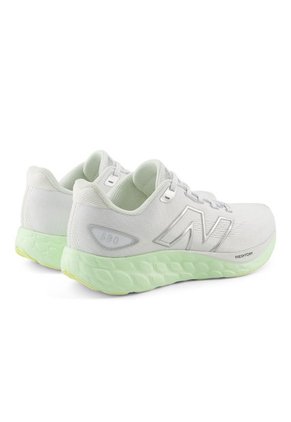 Tenis New Balance Fresh Foam 680 V8 Mujer-Blanco