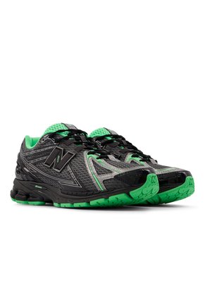 Tenis Lifestyle Unisex 1906R New Balance U1906RCT