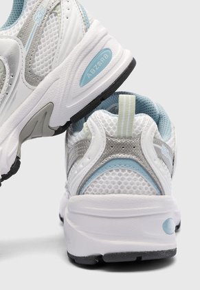 Tenis Running Blanco-Plateado-Azul Claro new balance 530