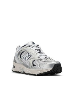 Tenis New Balance 530 Mujer-Gris Plata