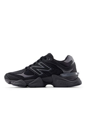Tenis New Balance 9060 Hombre-Negro