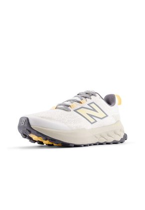 Tenis New Balance Garoé Mujer-Blanco Crema