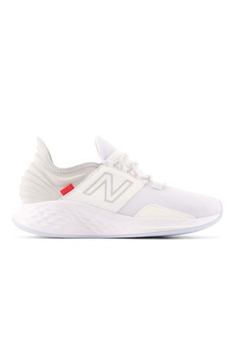 Tenis New Balance Fresh Foam Roav -Blanco/Rojo New Balance