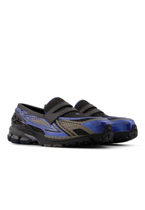 Tenis Lifestyle Unisex 1906L New Balance U1906LAR