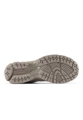 Tenis Lifestyle Unisex 2002R New Balance U2002RP