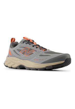 TENIS NEW_BALANCE HOMBRE M41063T 410 V9 Talla 8