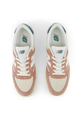 Tenis Lifestyle Unisex T500 New Balance CT500GB