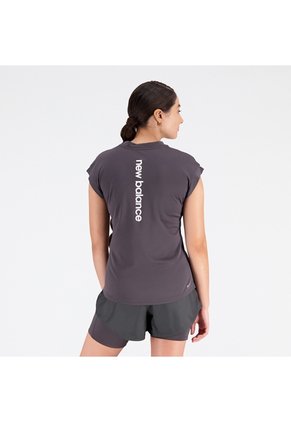 Camisa Deportiva New Balance Original Impact Run Negro Mujer