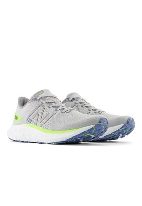 Tenis New Balance Fresh Foam Evoz Neutral-Gris
